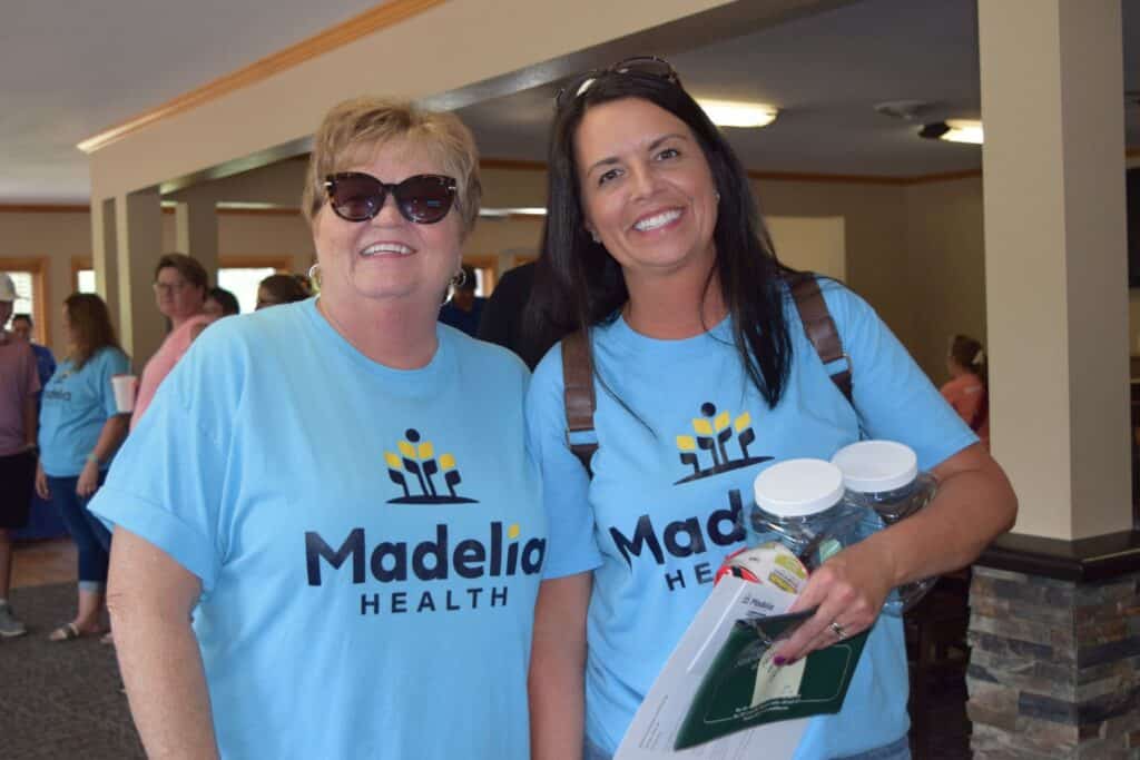 Cindy and Roz RSP DSC 1467 - Madelia Health